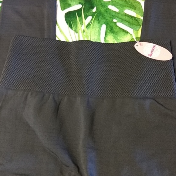 Tummy Control Fleece Leggings  0ne Pair NWT - Picture 4 of 7